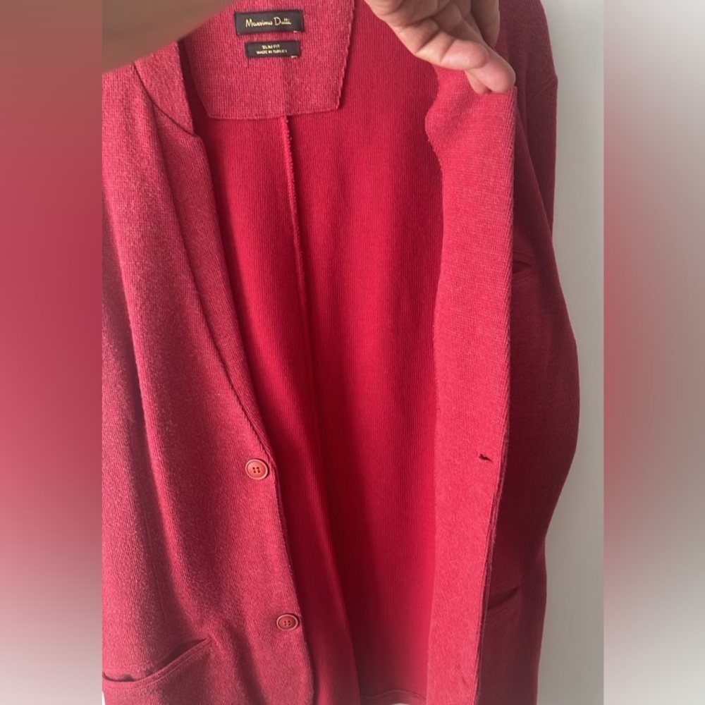 Luxury coat ,Beautiful color and fit,Looks new